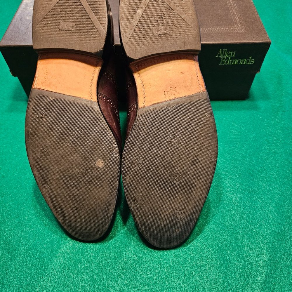 Allen Edmonds Oxfords - Picture 4 of 4